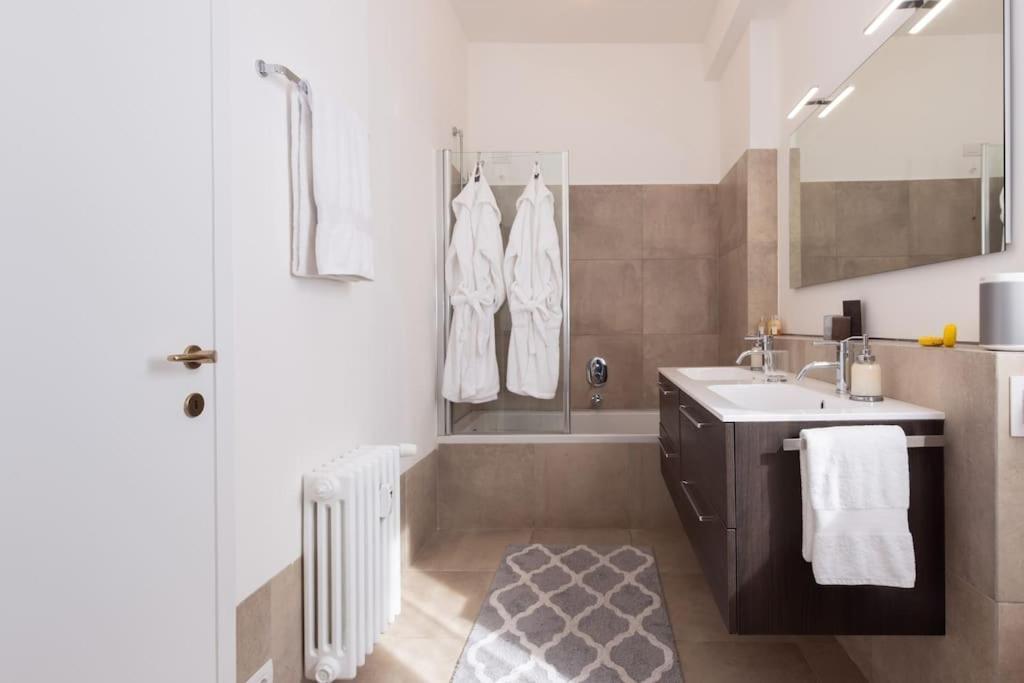 Spiga Duplex Suites By Montenapoleone Living Milan Luaran gambar
